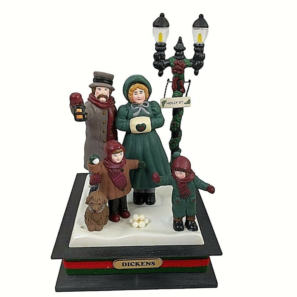 Vintage Christmas Lighted Carolers Musical Holiday Scene Figure 11" - Picture 2 of 9